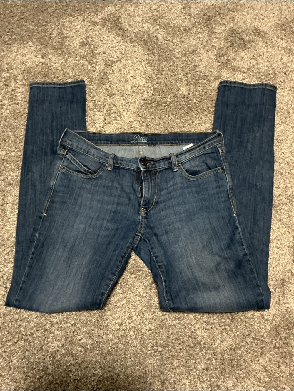 Old Navy Womenโs Skinny Jeans in Dark Blue Denim 10 Long